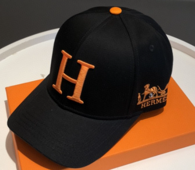 Hermes Embroidered Logo Cap - One Size Fits All - MELANGE&KITSCH